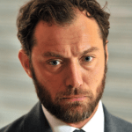 ジュードロウの髪が・・・・